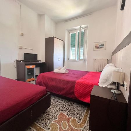 Hotel Monique Нолі Екстер'єр фото