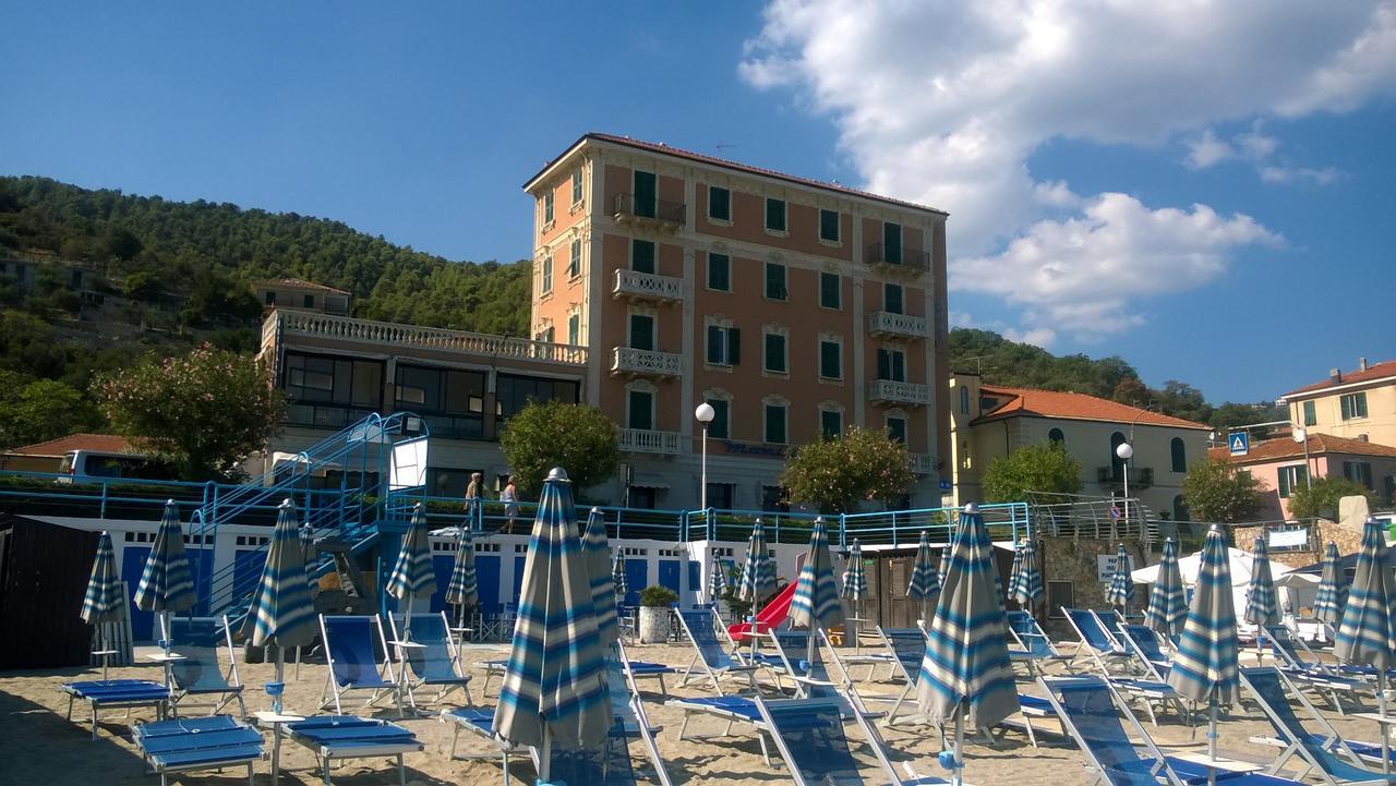 Hotel Monique Нолі Екстер'єр фото